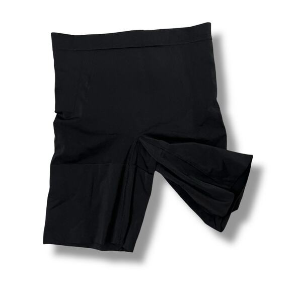 SPANXsculpt OnCore mid thigh short shapewear control NWT - Picture 7 of 11
